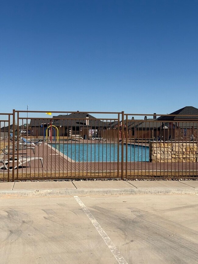 Building Photo - 8608 La Jolla Dr