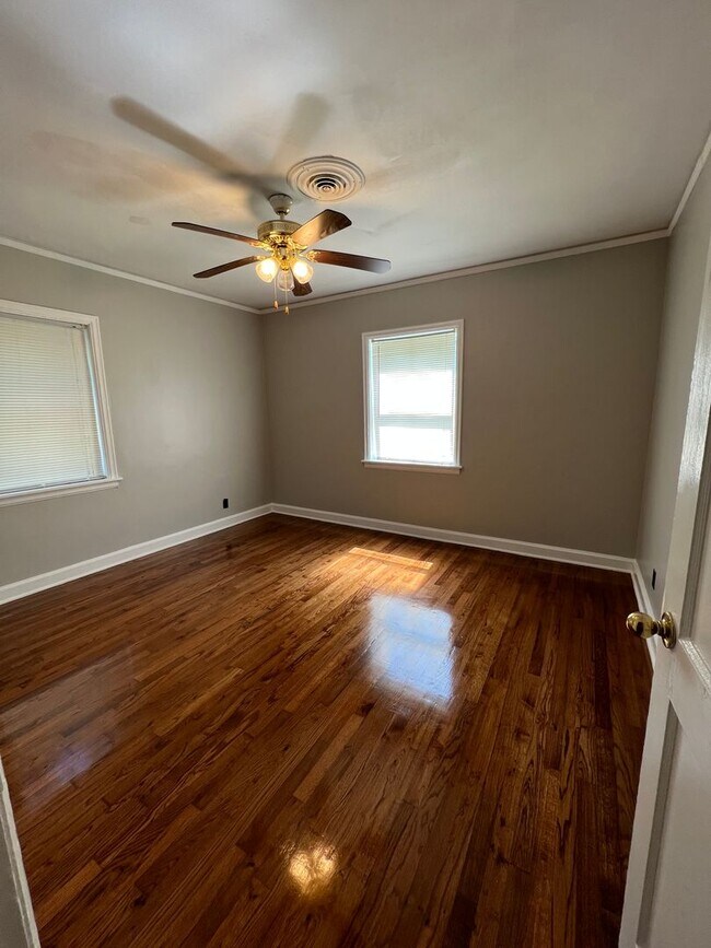 Building Photo - Home for Rent in Montgomery