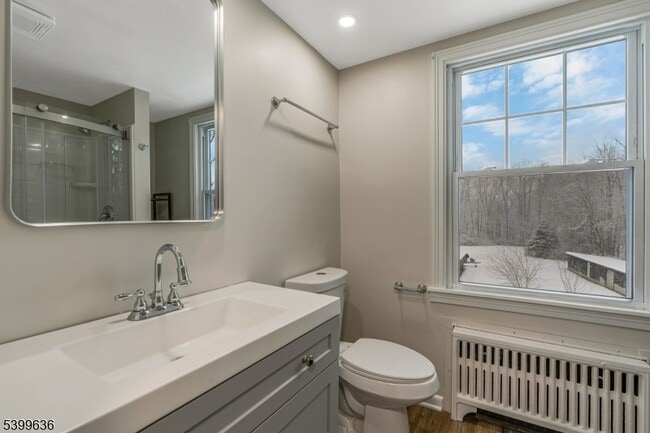 Building Photo - 111 King George Rd