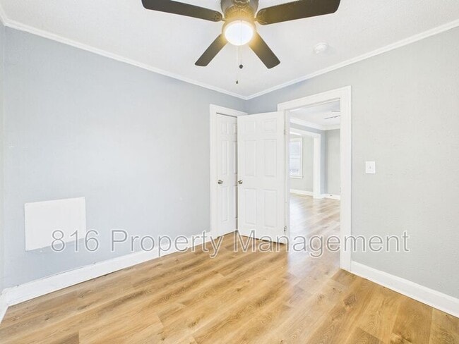 Building Photo - 3218 E 61st St