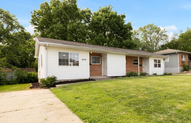 Building Photo - 512 Maier Dr