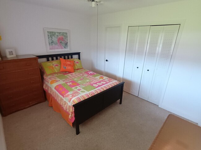 Building Photo - 1119 Lake Terrace