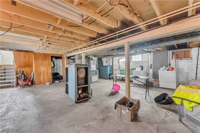 Building Photo - 4455 W 48th St