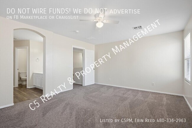 Building Photo - 3075 W Five Mile Peak Dr