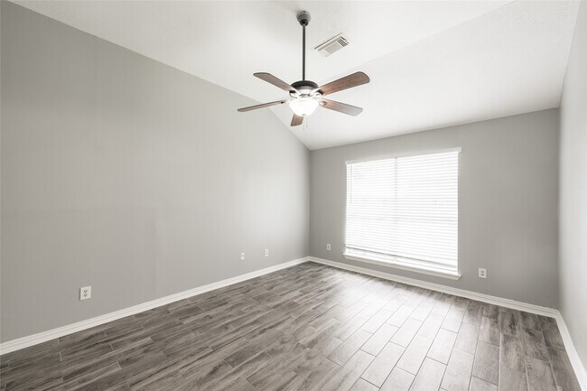 Building Photo - 6307 Pleasant Stream Dr