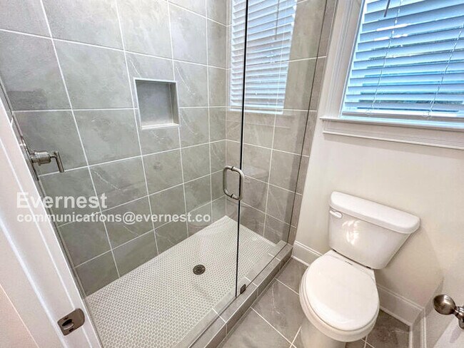 Building Photo - 2517 Canopy Ct