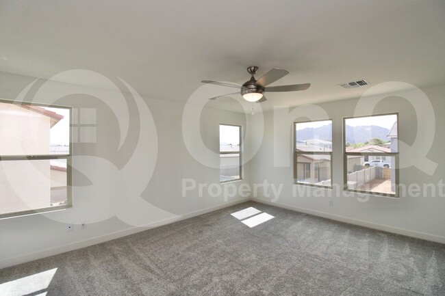 Building Photo - 2957 E Cherry Hill Dr