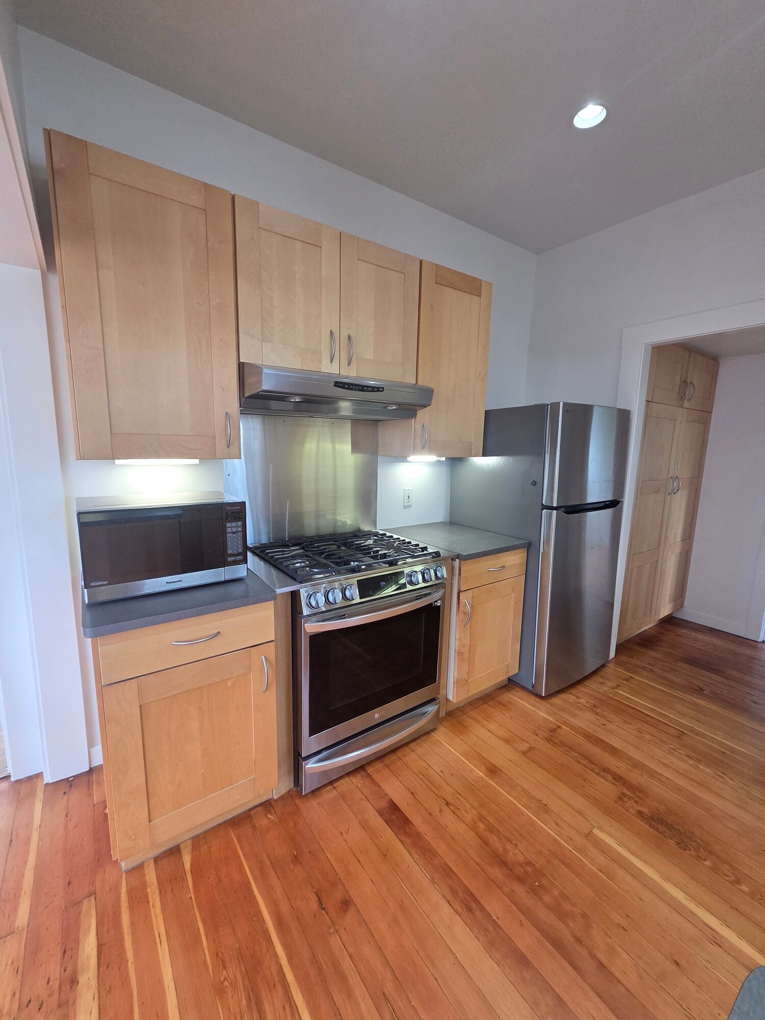 Building Photo - 1815 Francisco St