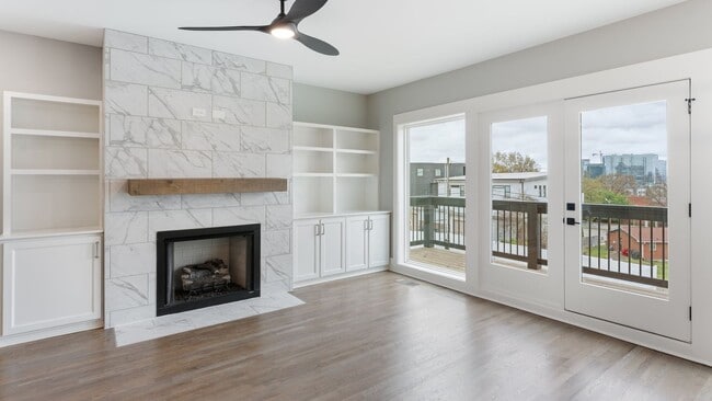 Building Photo - Nashville. Spotless & never been lived in 4BR/4.5BA home + separate office