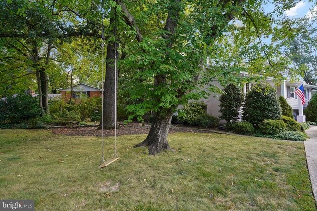 Building Photo - 9123 Cherrytree Dr