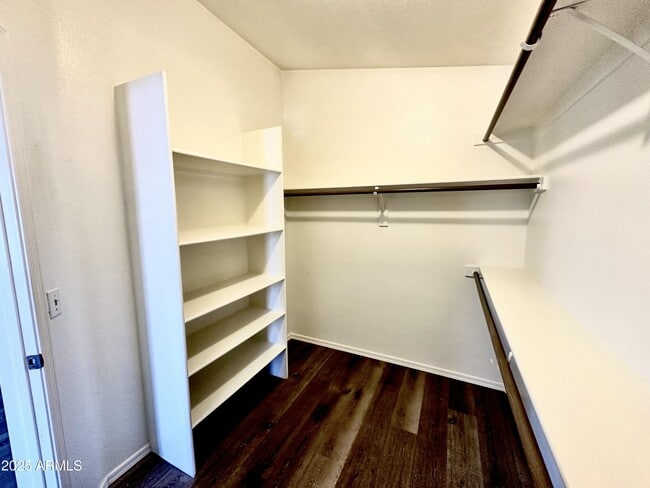 Building Photo - 4708 E Thunderhill Pl