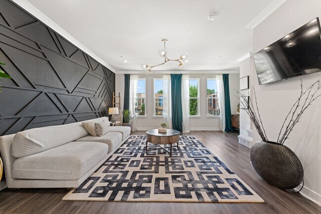 Building Photo - Welcome to your dream townhome - Spacious ...