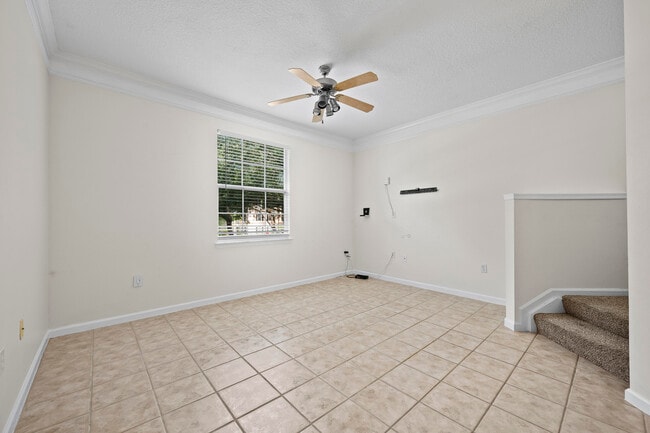 Building Photo - 245 Murcia Dr