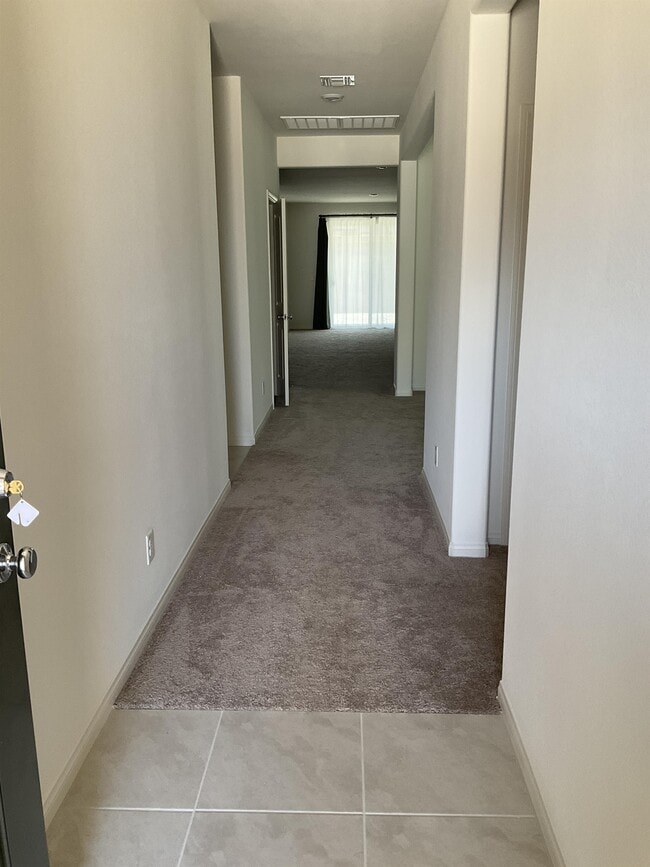 Building Photo - 8957 Lucky Crest St