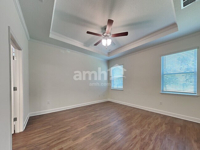 Building Photo - 2211 Saffron Walden Dr