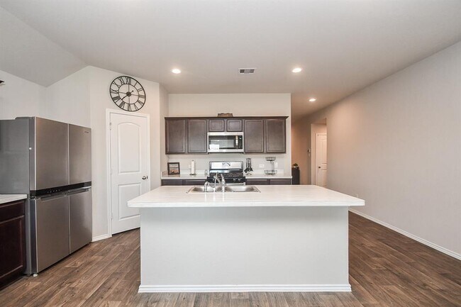 Building Photo - 21602 Victoria Harbor Dr