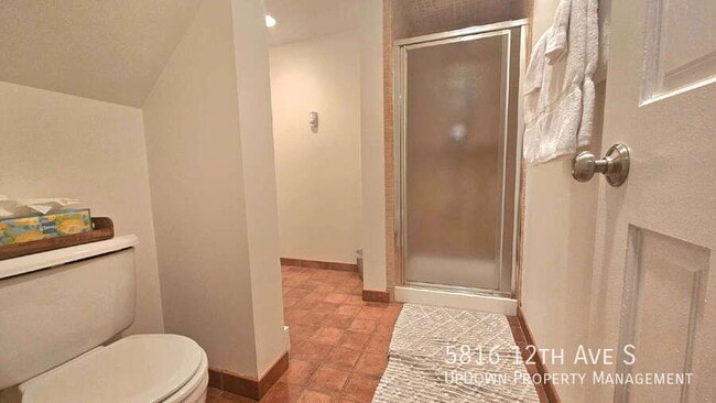 Building Photo - 5816 12th Ave S