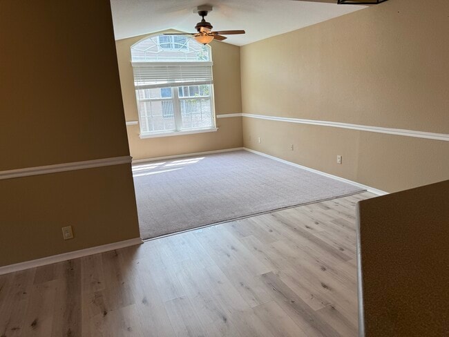 Building Photo - 13810 Sutton Park Dr N