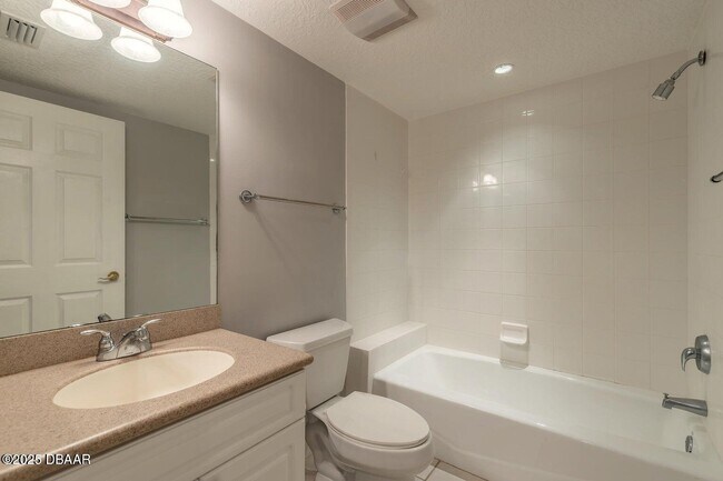 Building Photo - 4650 Links Village Dr