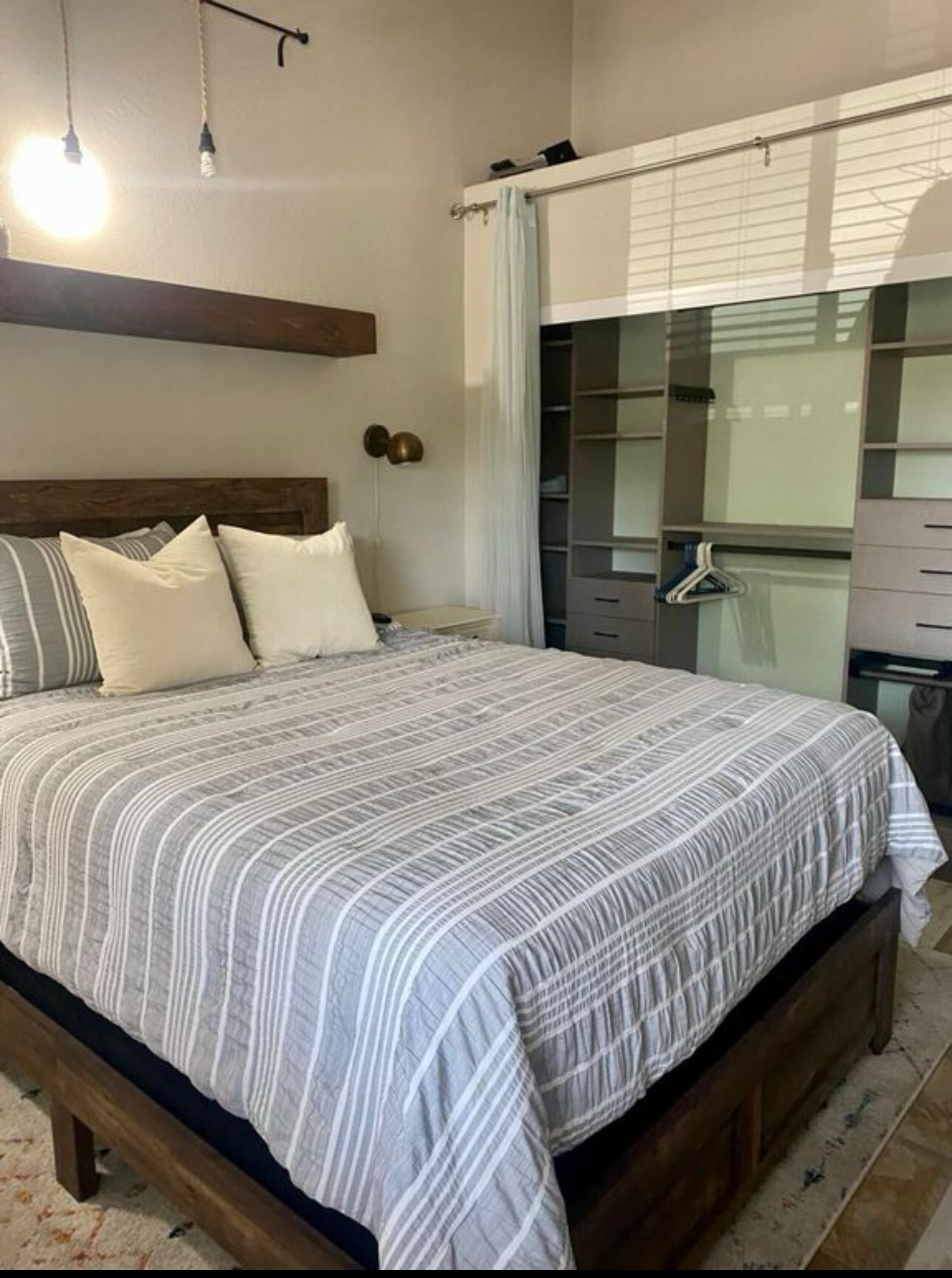 Building Photo - 37 Dearborn Pl