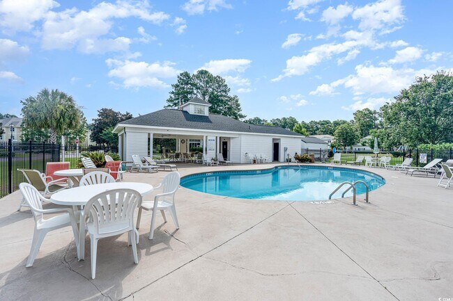 Building Photo - 5056 Glenbrook Dr