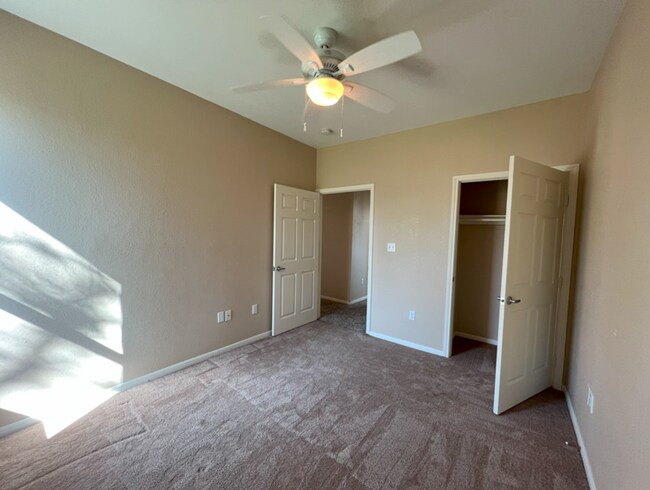 Building Photo - 5030 Marietta Ln