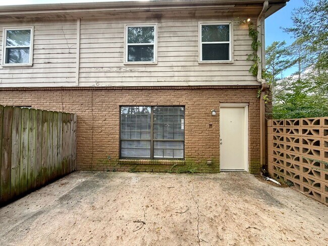 Building Photo - Delmar Dr. 2510/2512