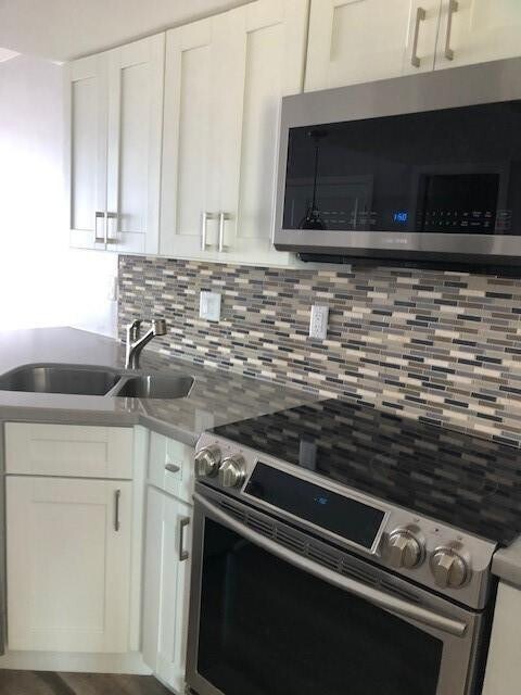 Building Photo - 1609 N Riverside Dr