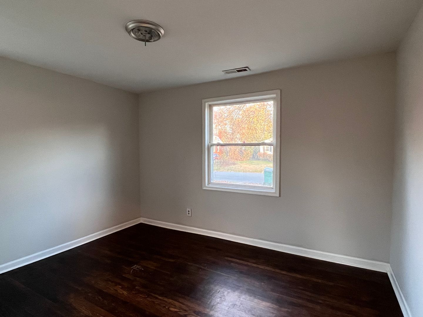 Building Photo - 4608 Eastover Ave