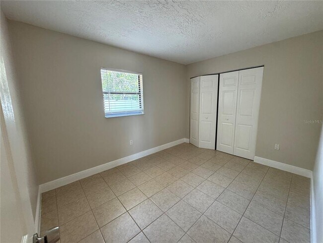 Building Photo - 1607 Stafford Rd