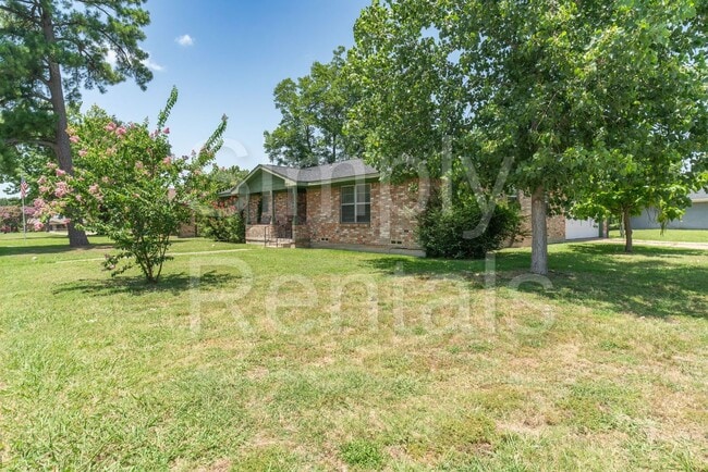 Building Photo - 3500 Nashville Ave