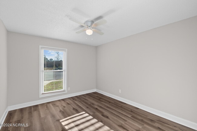 Building Photo - 135 Twinwood Dr