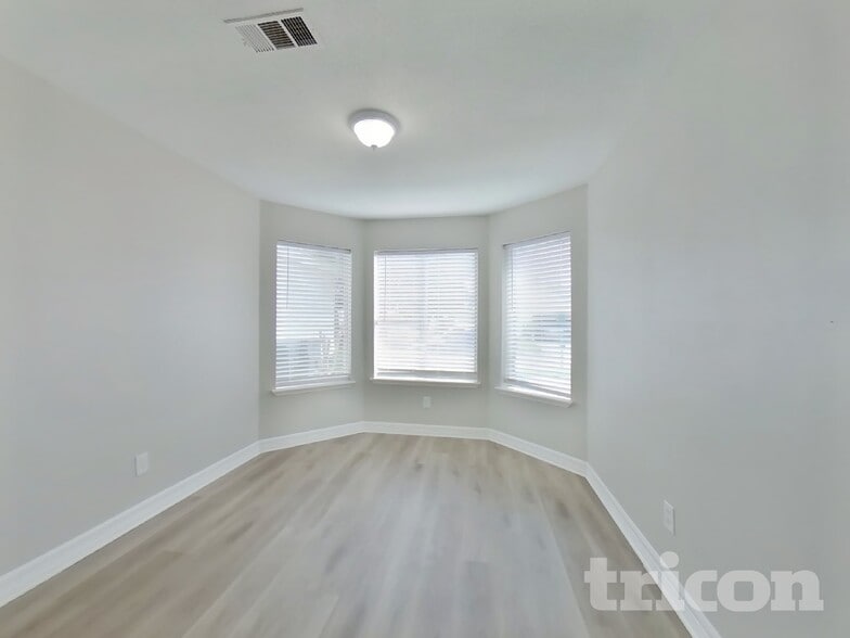 Building Photo - 6342 Briar Terrace Dr