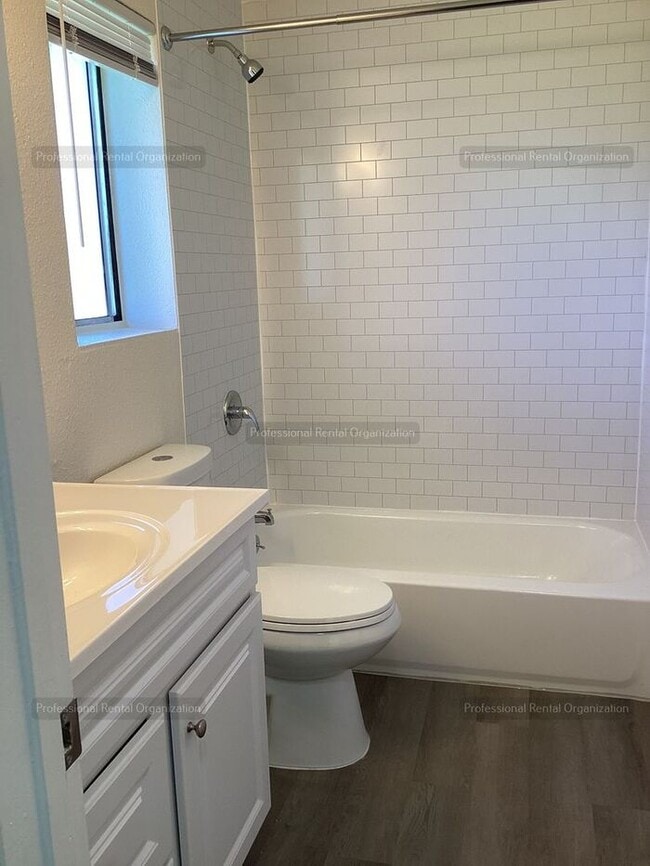 Building Photo - Newly remodeled 1 bedroom minutes from downtown