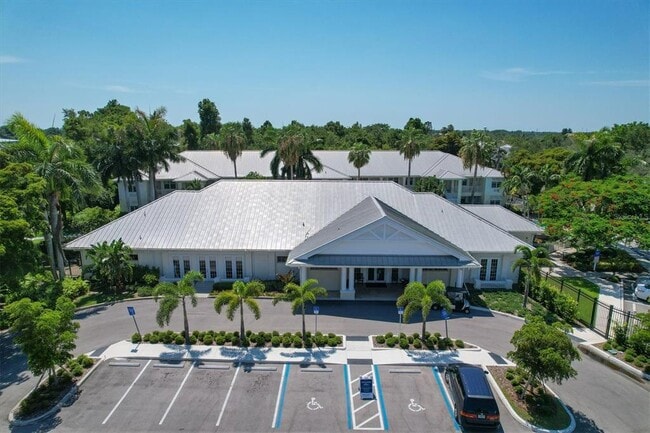 Building Photo - 3401 54th Dr W