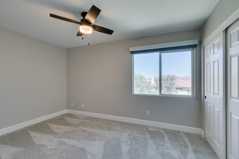 Building Photo - 10908 Royal Highlands St