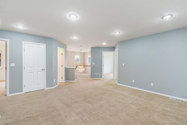 Building Photo - A Beautiful Picture Perfect Home with 4 Be...