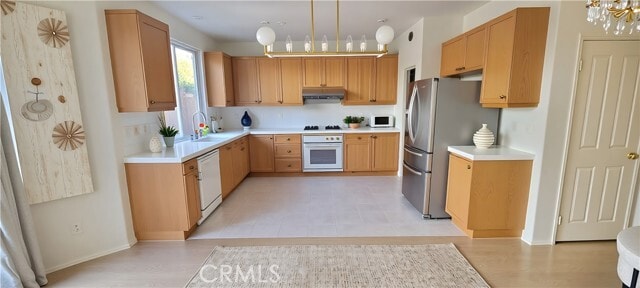 Building Photo - 11 Iron Springs