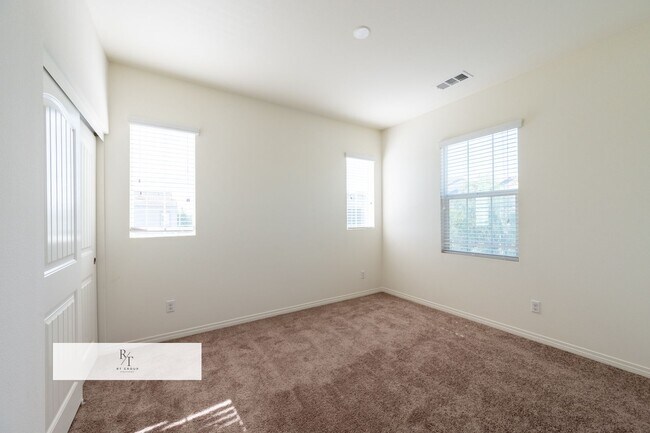 Building Photo - New Paint New Carpet Throughout! Gorgeous ...