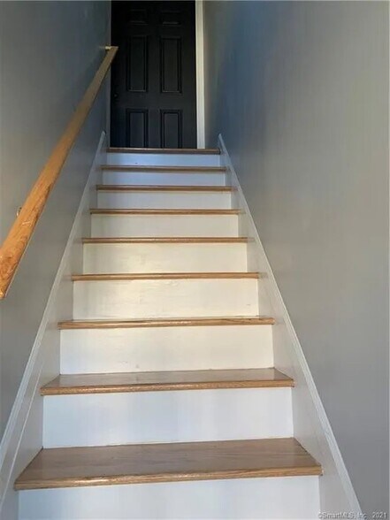 Building Photo - 15 Barbour St