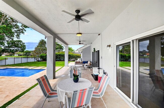 Building Photo - 9592 Majestic Way