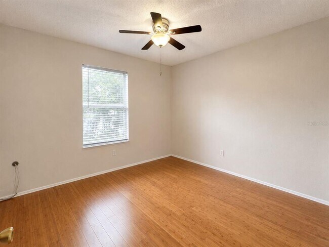 Building Photo - 14426 Island Cove Dr