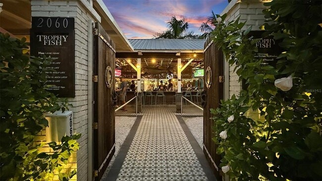 Building Photo - 2500 4th Ave S