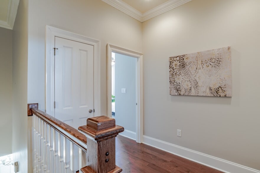 Building Photo - 254 Congress St