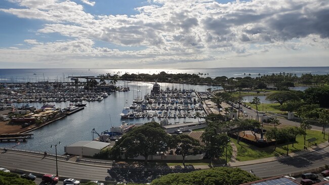 Building Photo - 1650 Ala Moana Blvd