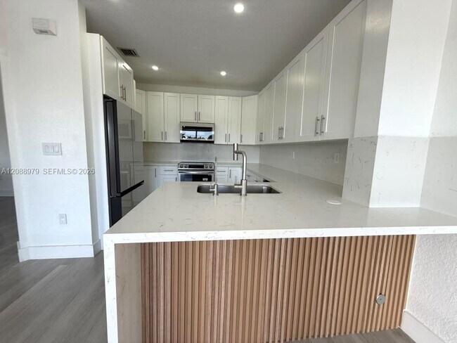 Building Photo - 11462 NW 69th Terrace