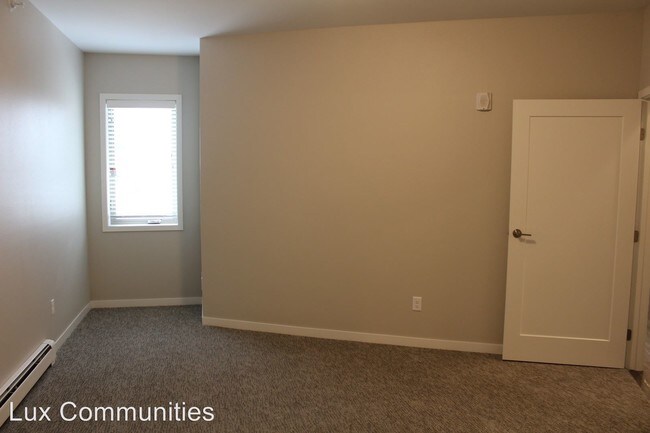 Building Photo - 2 br, 2 bath Apartment - 2899 34th St S
