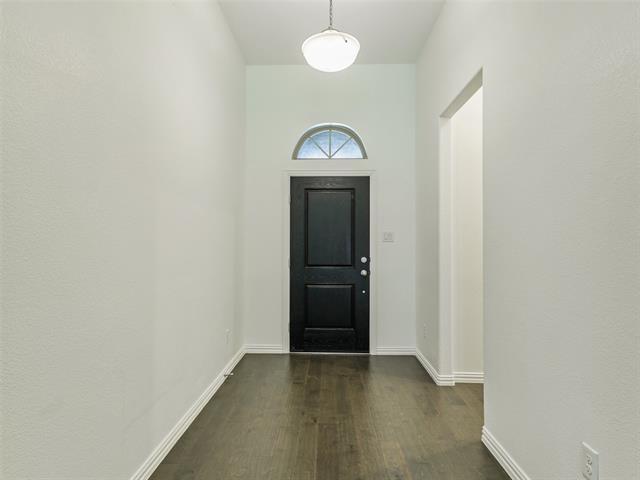 Building Photo - 1925 Emilia Dr