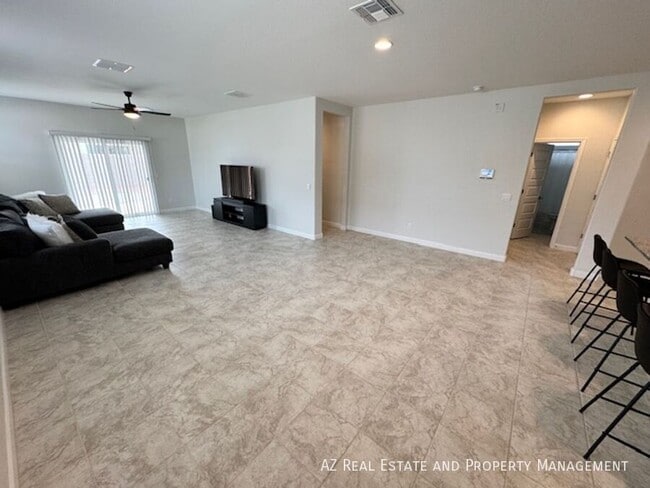 Building Photo - 39995 W Agave Rd