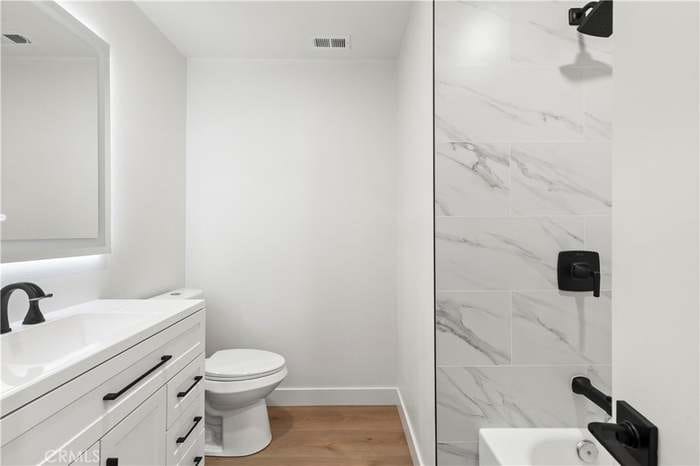 Building Photo - 2875 Myers St